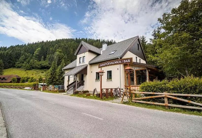 هاستل Cvet Gora  Camping, Glamping And Accomodations