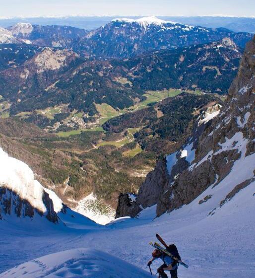 هاستل Cvet Gora  Camping, Glamping And Accomodations