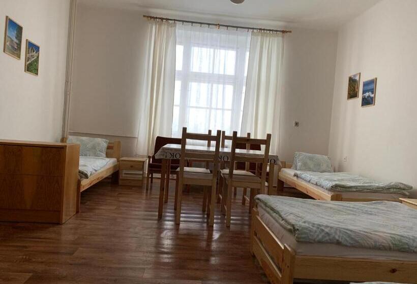 Retkeilymaja Turistická Ubytovňa Shb ,štrbské Pleso   Vysoké Tatry