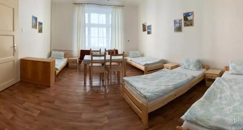 ユースホステル Turistická Ubytovňa Shb ,štrbské Pleso   Vysoké Tatry