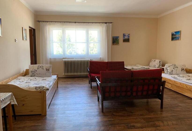 Retkeilymaja Turistická Ubytovňa Shb ,štrbské Pleso   Vysoké Tatry