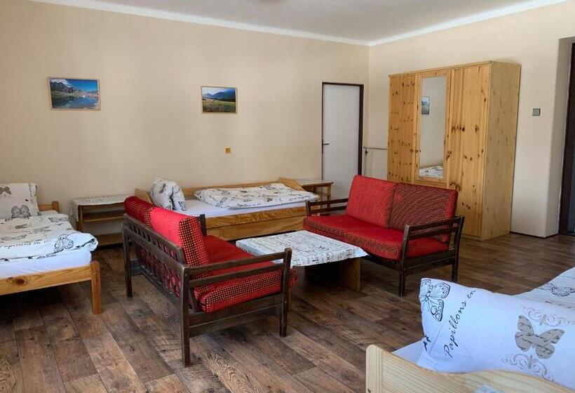 Retkeilymaja Turistická Ubytovňa Shb ,štrbské Pleso   Vysoké Tatry