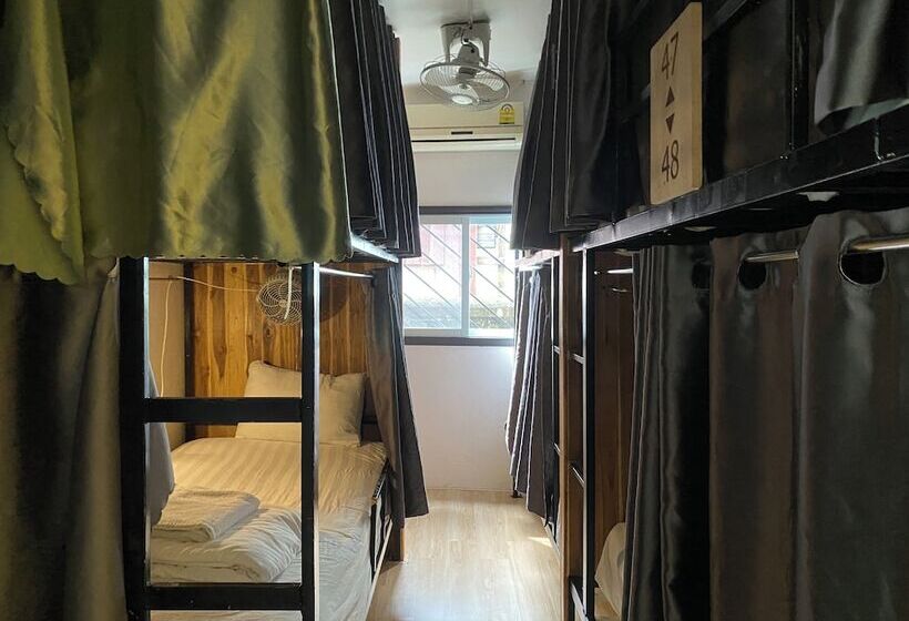 تختخواب و صبحانه Downtown Hostel