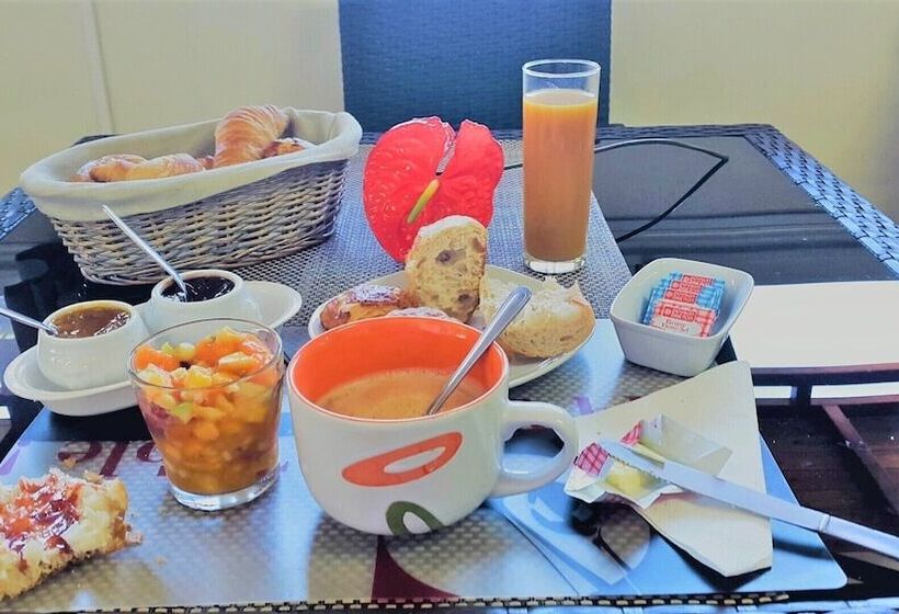 تختخواب و صبحانه L Auberge Du Pave