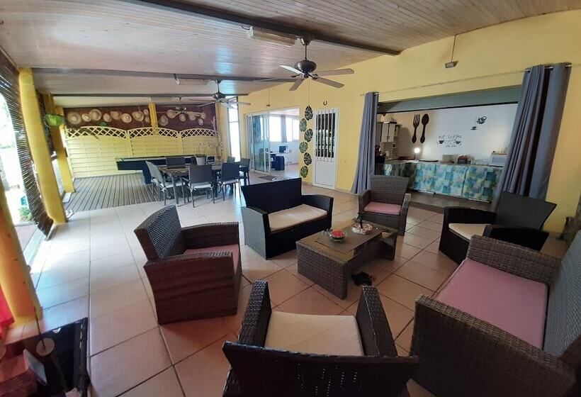 تختخواب و صبحانه L Auberge Du Pave