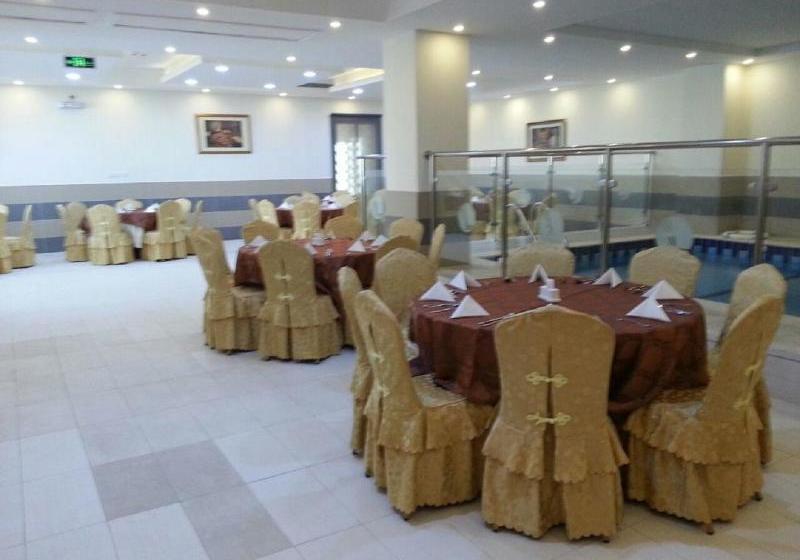 Hotel La Fontaine Royal