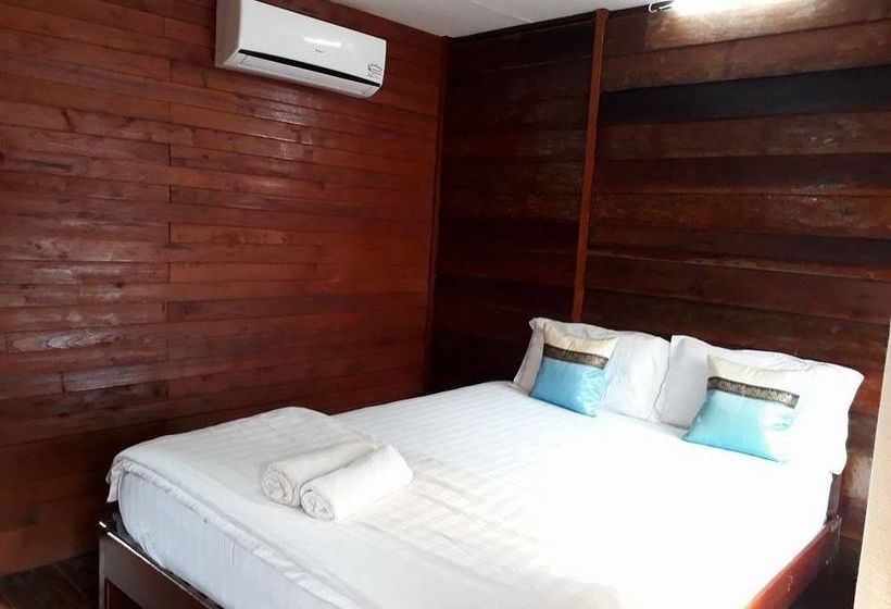 فندق Phubarn Inn