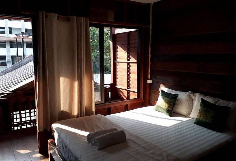 فندق Phubarn Inn