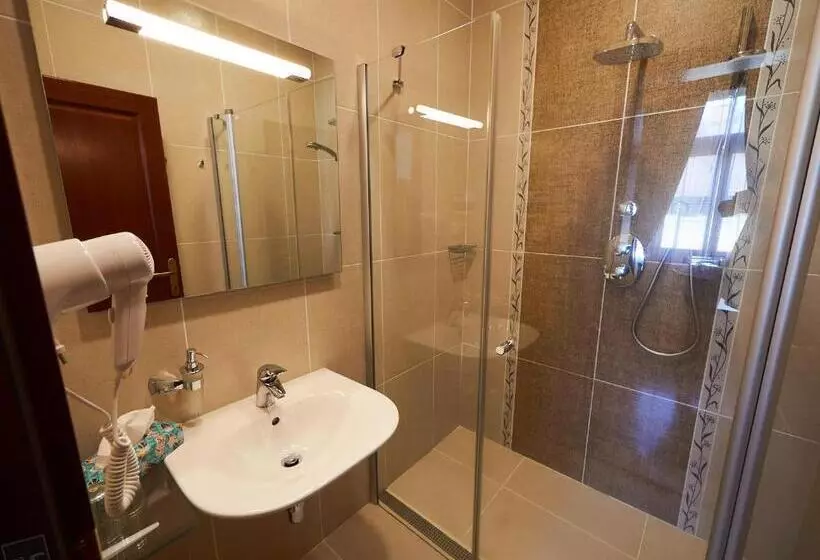 Hradná Stráž Hotel&apartments S Privátnym Wellness