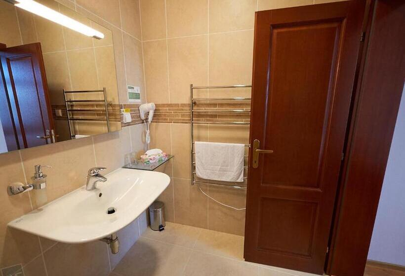 Hradná Stráž Hotel&apartments S Privátnym Wellness