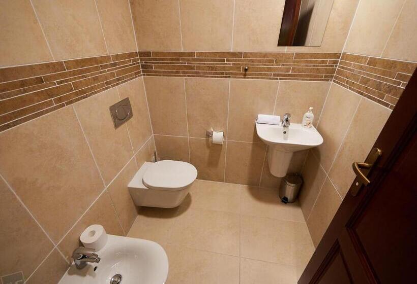 Hradná Stráž Hotel&apartments S Privátnym Wellness