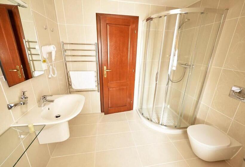 Hradná Stráž Hotel&apartments S Privátnym Wellness