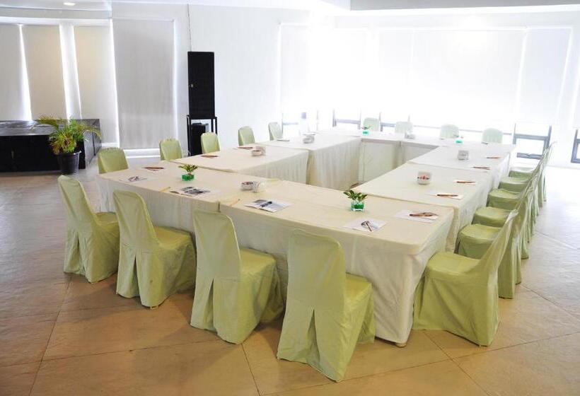 Kamana Sanctuary Resort & Spa