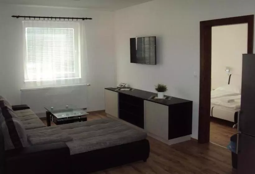Motel Senec