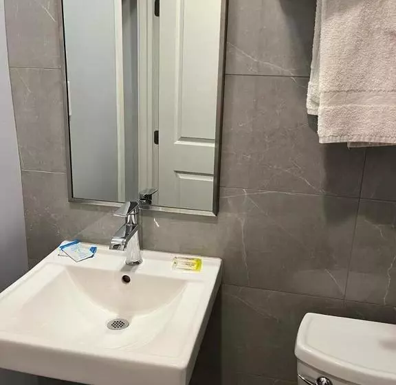 Hotelli Budget Inn Whittier