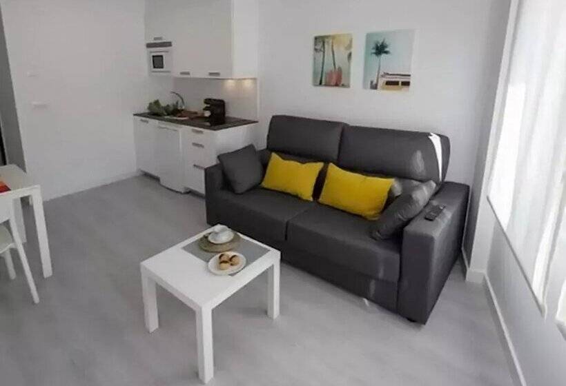 Apartamentos Casa Campaña 3000