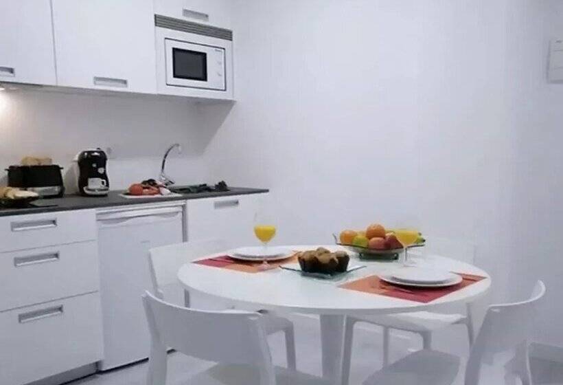 Apartamentos Casa Campaña 3000