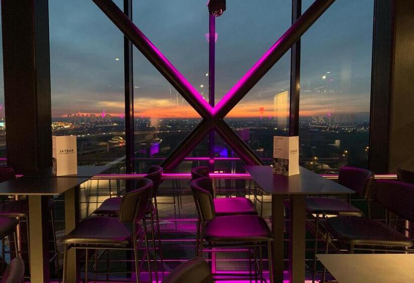 هتل Corendon Urban Amsterdam Schiphol Airport