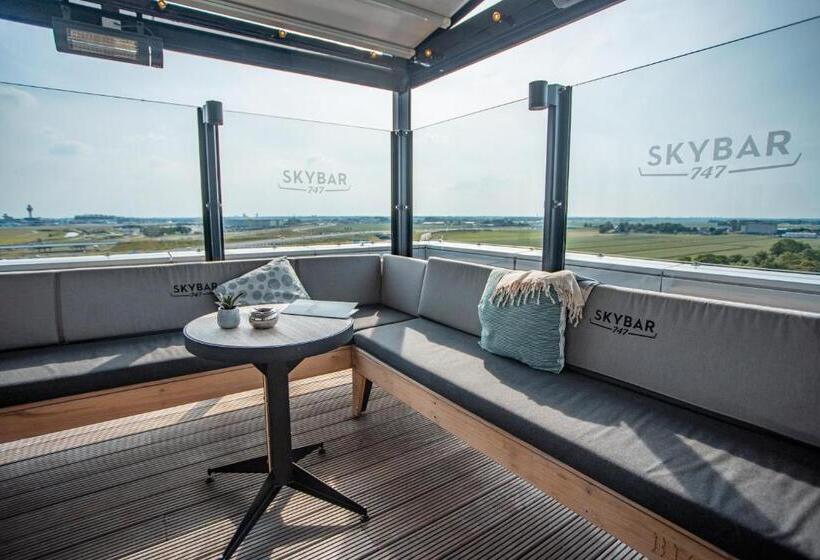 هتل Corendon Urban Amsterdam Schiphol Airport