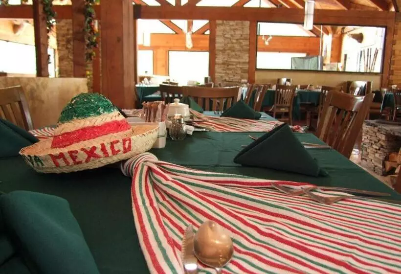 Hotelli Bosques De Monterreal