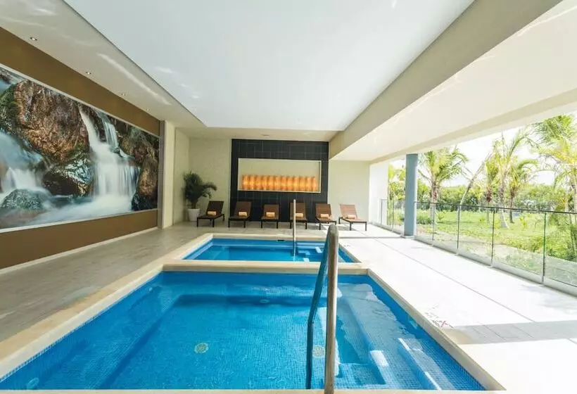 Hotel Riu Republica - Adults Only - All Inclusive