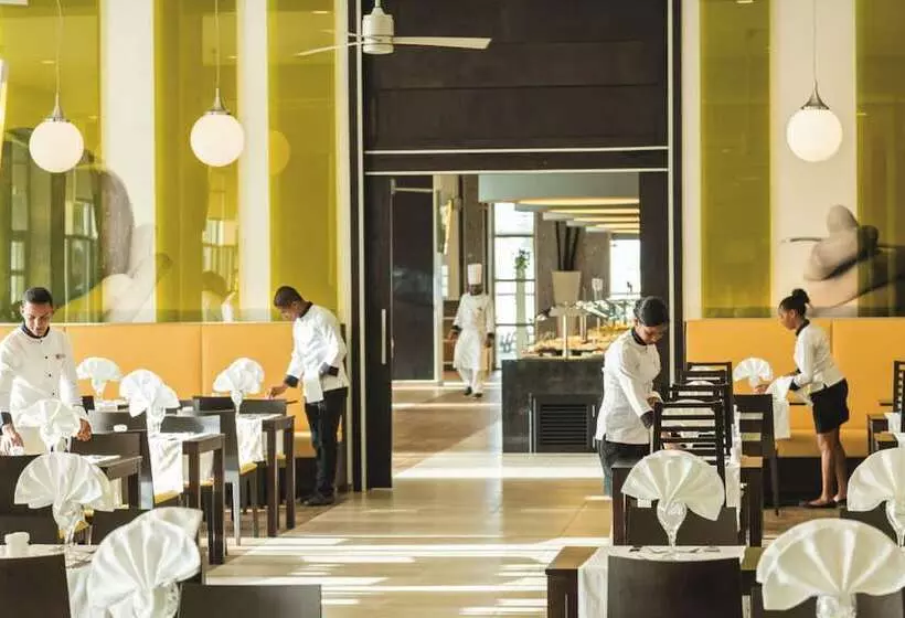 Hotel Riu Republica - Adults Only - All Inclusive