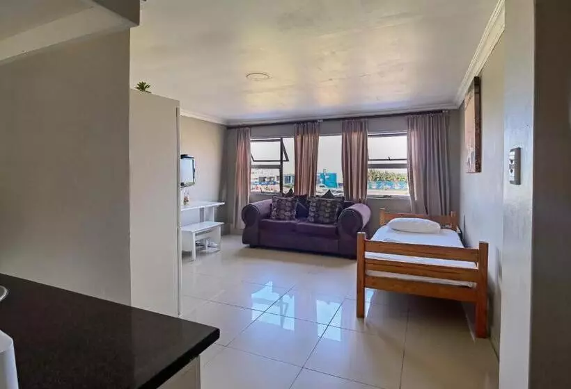 ユースホステル Ballito Backpackers