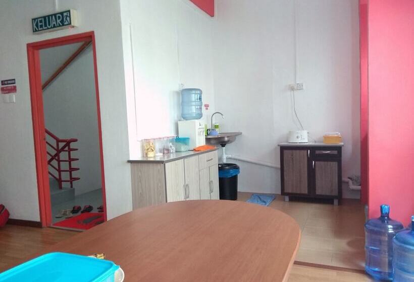 旅馆 Borneo Sandakan Backpackers