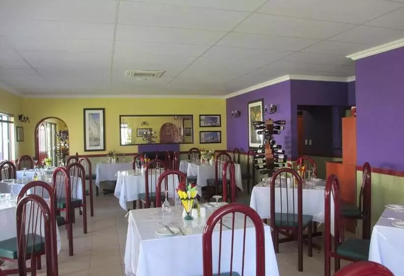 تختخواب و صبحانه Casa Bianca Guest Lodge