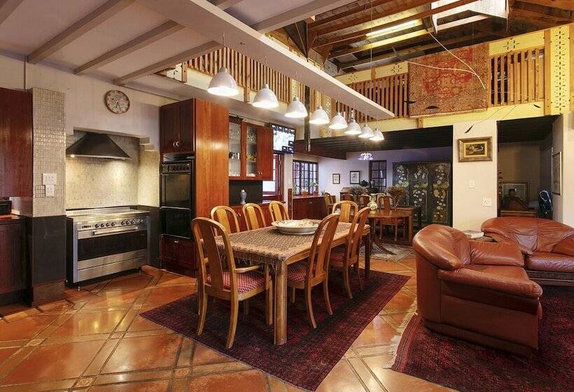 Bed & Breakfast Waterkloof Apartments