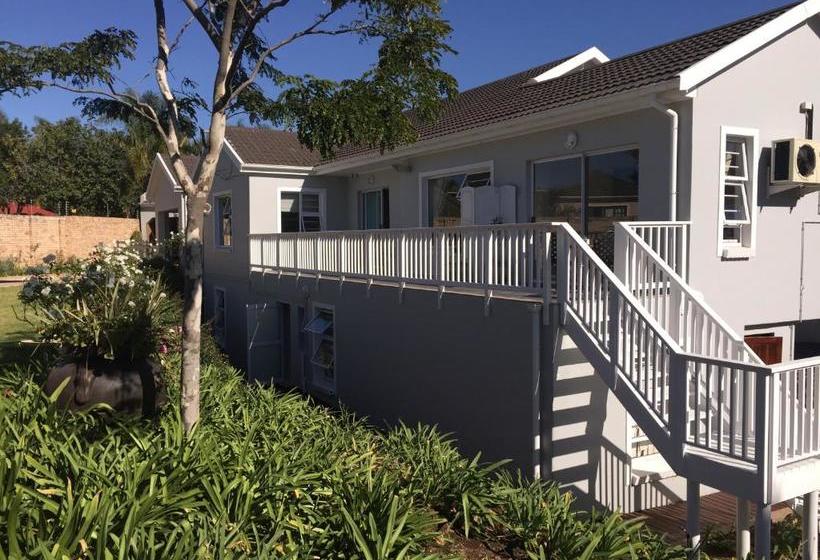 تختخواب و صبحانه Larkspur Place