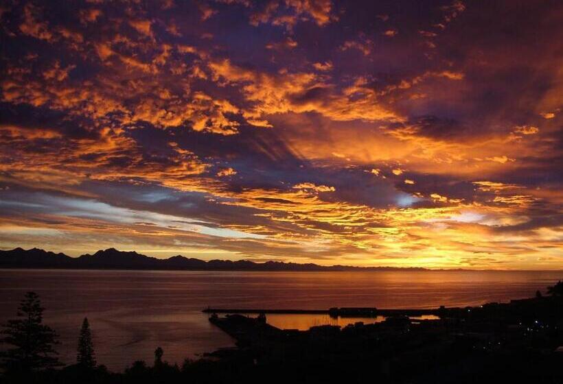 住宿加早餐  Lavandula Manor Self Catering