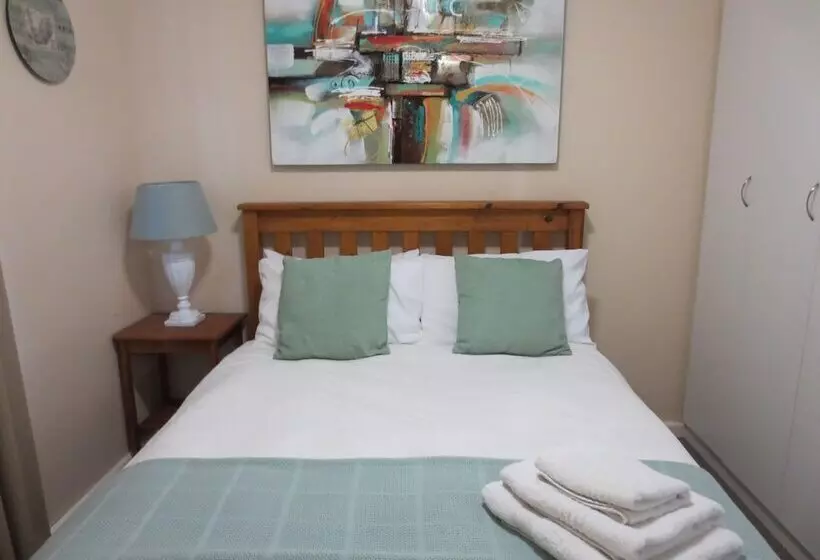 ベッドアンドブレックファースト Masada Guest House