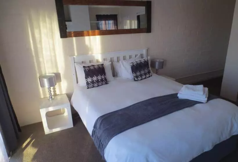 ベッドアンドブレックファースト Masada Guest House