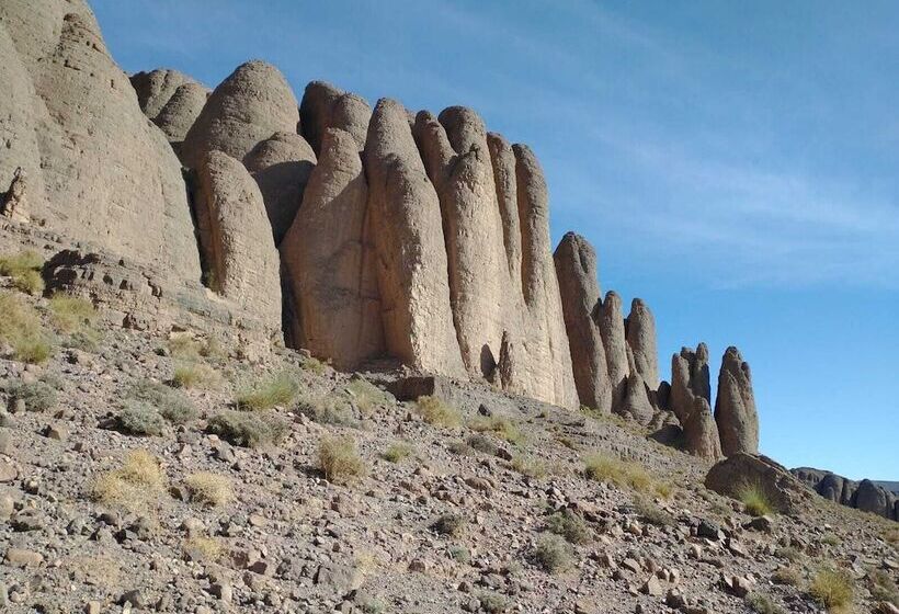 تختخواب و صبحانه Auberge Bassou