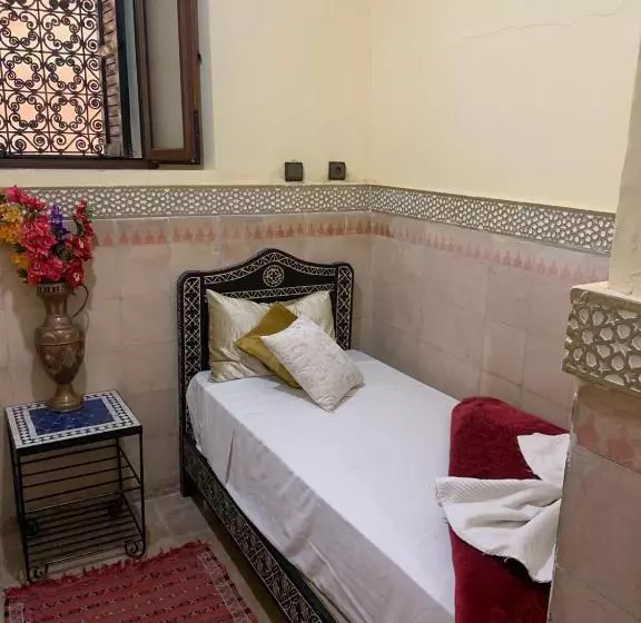 تختخواب و صبحانه Riad Douja