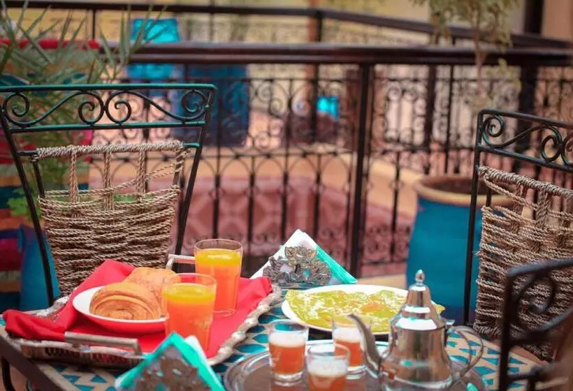 تختخواب و صبحانه Riad Douja