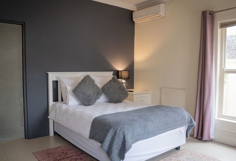 مبيت وإفطار Rustic Manor Guest House