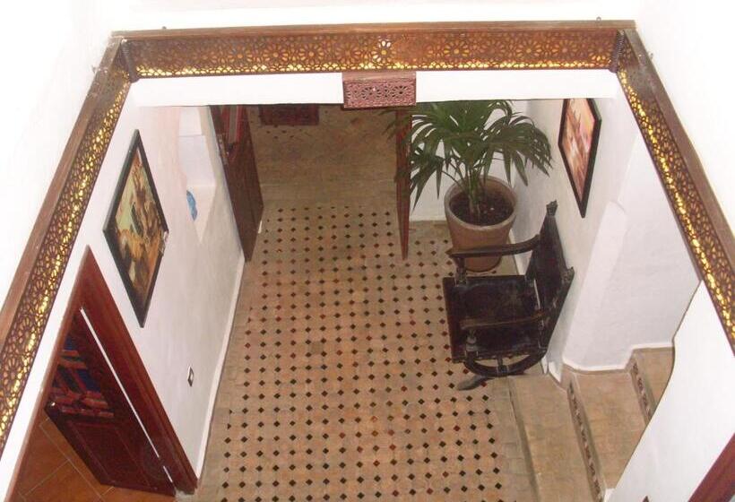 Bed and Breakfast The Medina Hostel