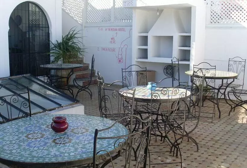 تختخواب و صبحانه The Medina Hostel
