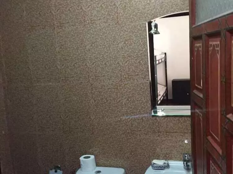 تختخواب و صبحانه The Medina Hostel