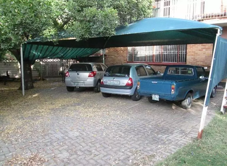 Aamiaismajoitus (B&B) Bedrock Guesthouse