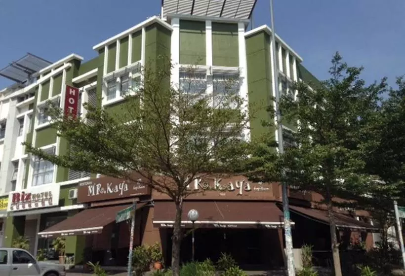 Biz Hotel Shah Alam