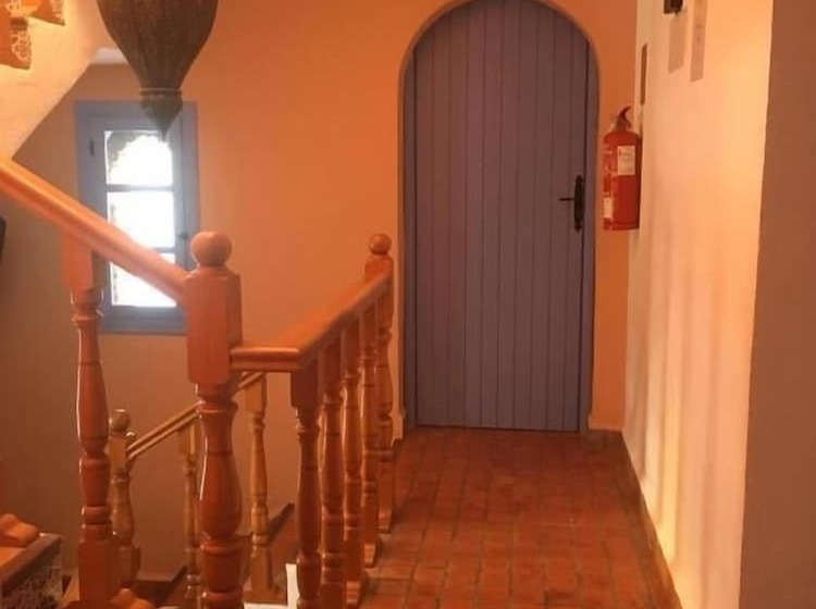 Отель Alkhalifa