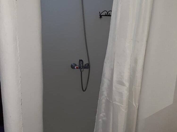 Отель Alkhalifa