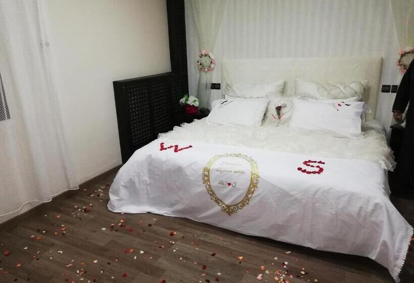 Hotel Jedda Douhi El Ouassini