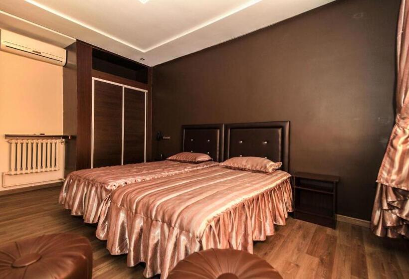 Hotel Jedda Douhi El Ouassini