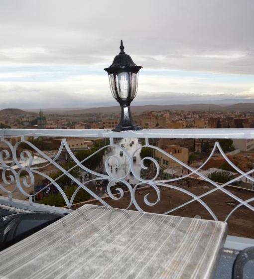 酒店 Restaurant Bougafer