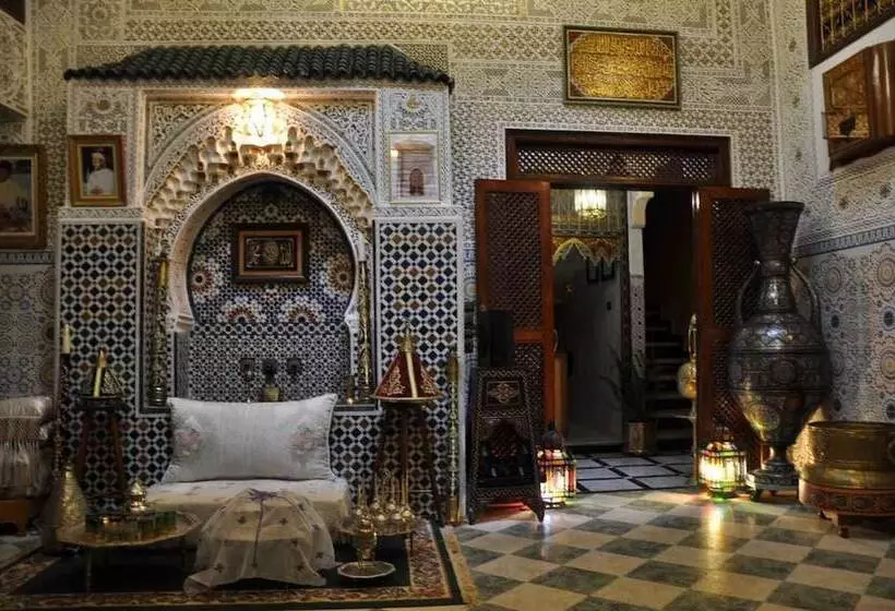 هتل Riad Royal