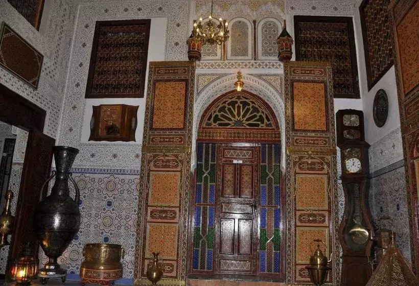 هتل Riad Royal